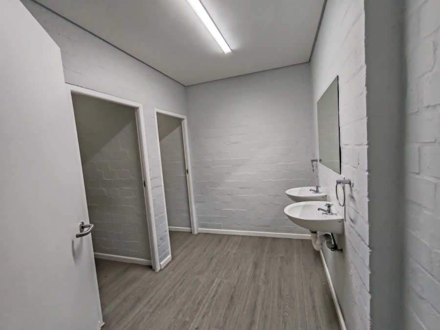 To Let Commercial Property for Rent in Firgrove Western Cape